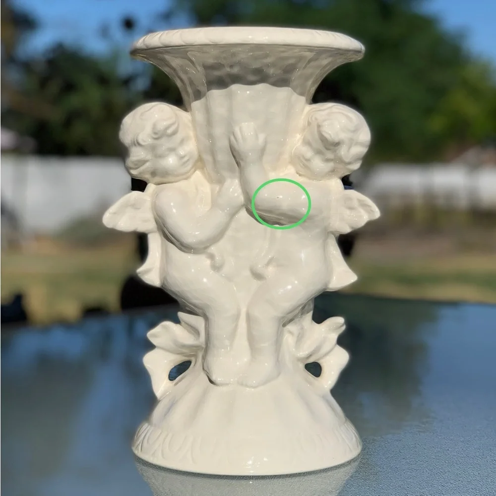 Double Cherub Off-White Ceramic Vase